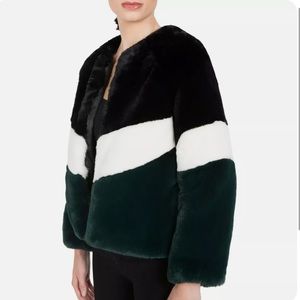 Apparis jacket size small Great condition Faux fur